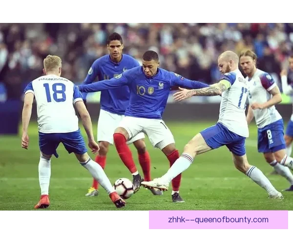 全球足球最新动态汇总及比赛精彩瞬间全记录